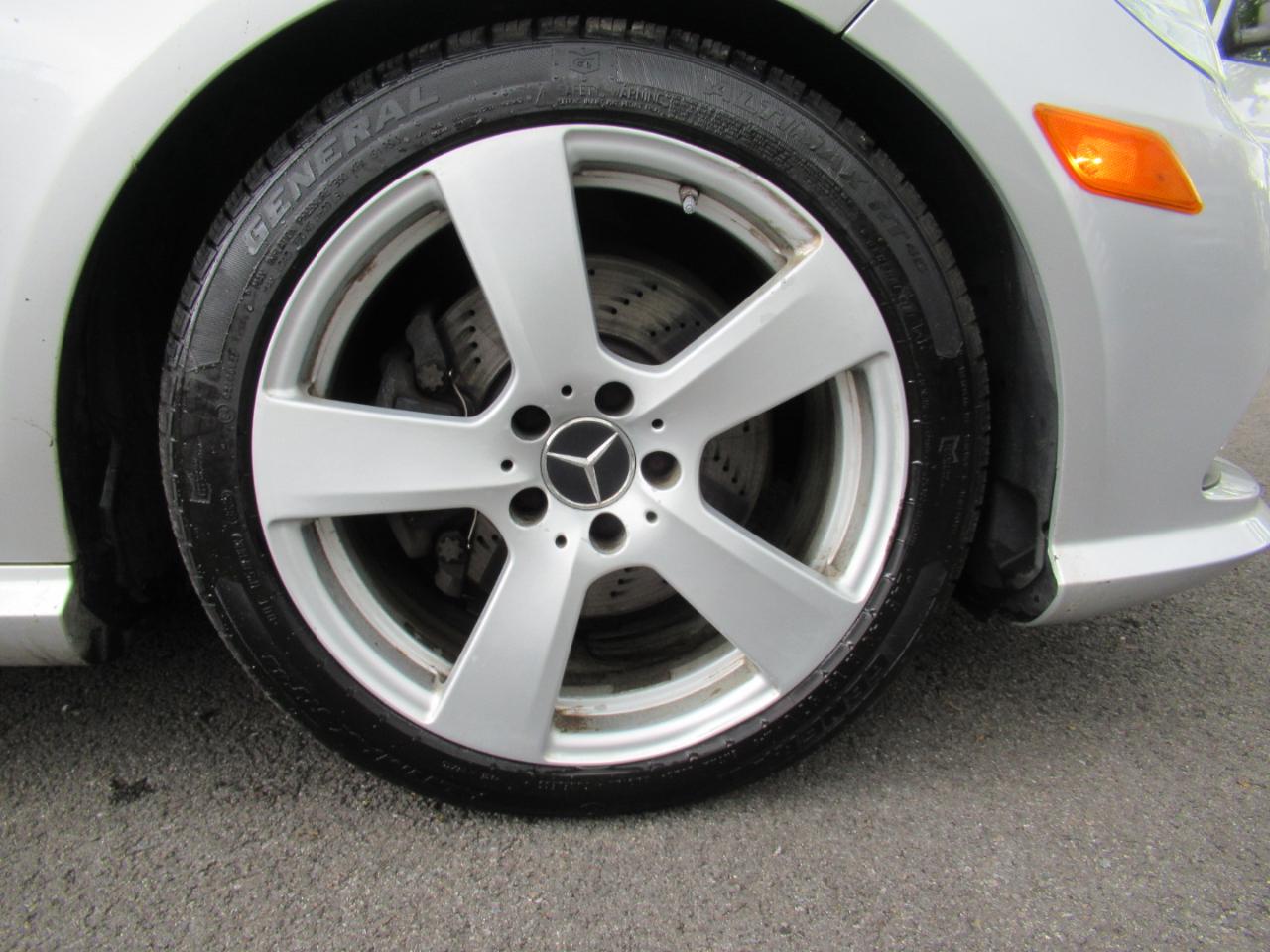 Mercedes-Benz E-Class E350 Sedan 4MATIC 2011
