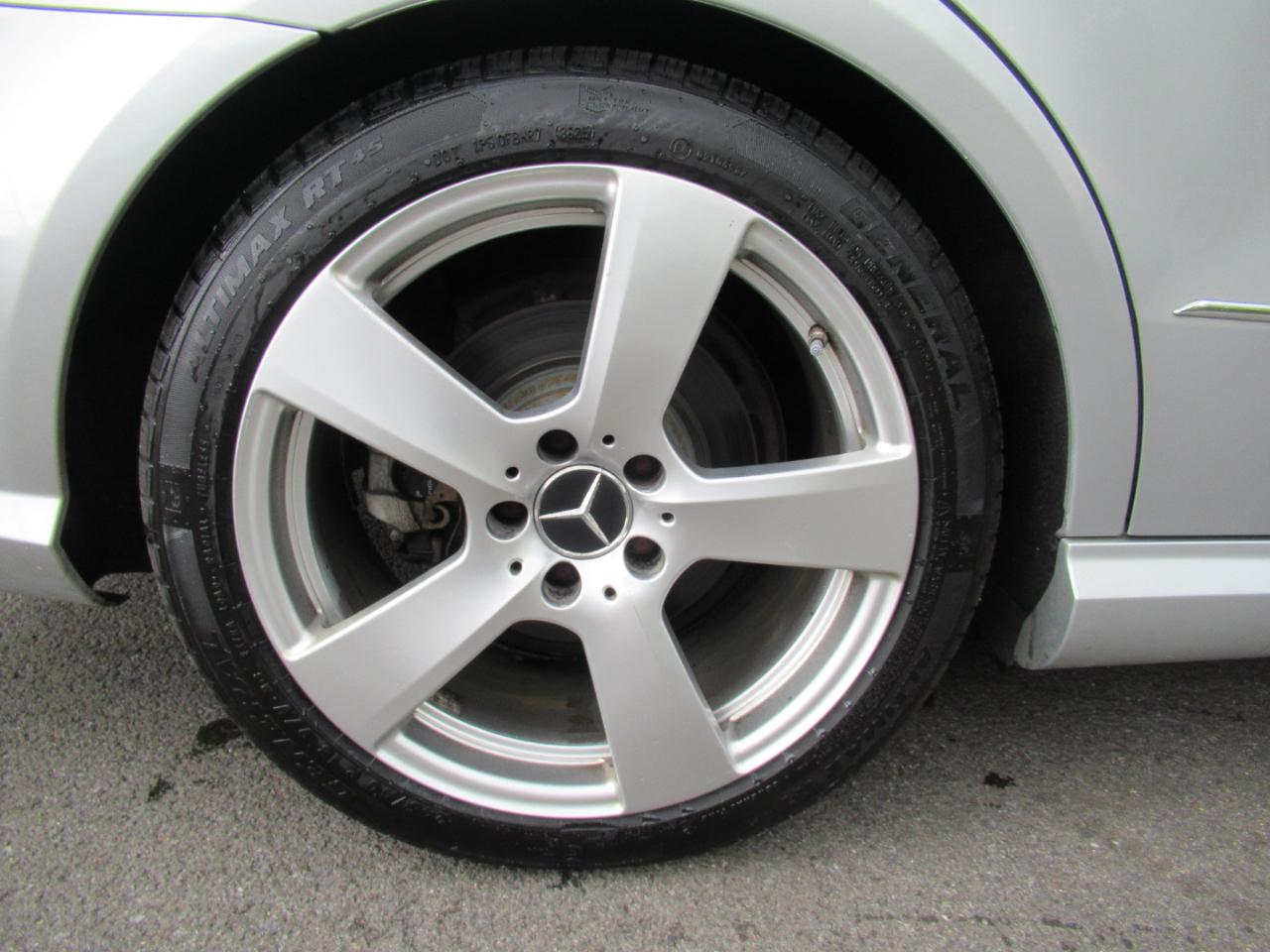 Mercedes-Benz E-Class E350 Sedan 4MATIC 2011