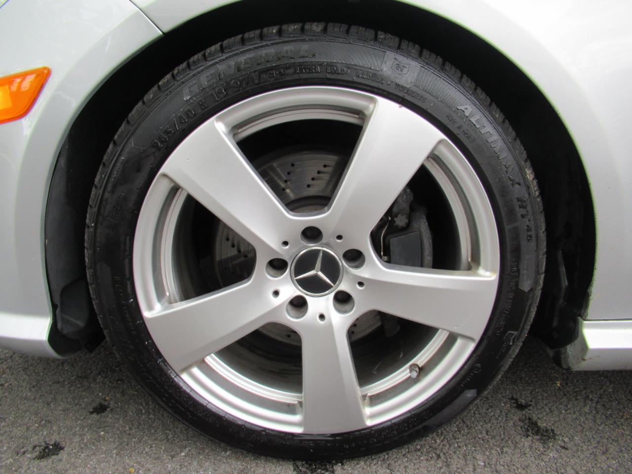 Mercedes-Benz E-Class E350 Sedan 4MATIC 2011