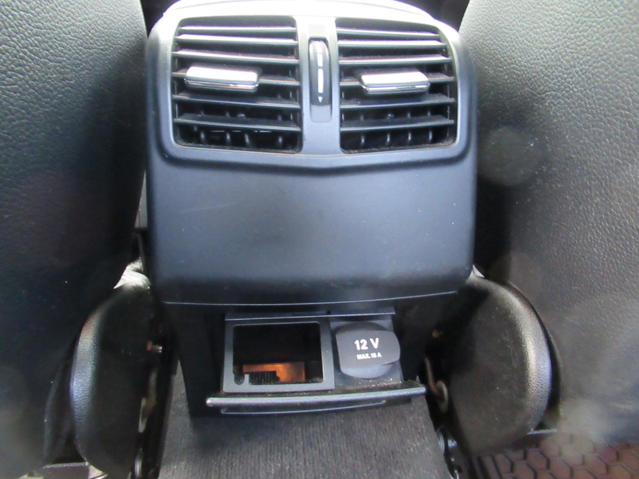 Mercedes-Benz E-Class E350 Sedan 4MATIC 2011
