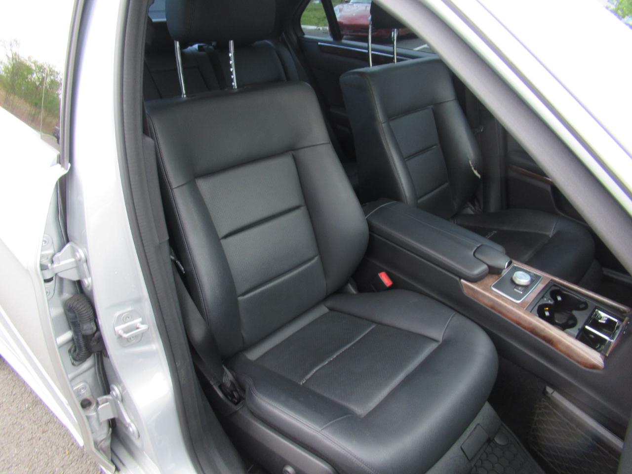 Mercedes-Benz E-Class E350 Sedan 4MATIC 2011