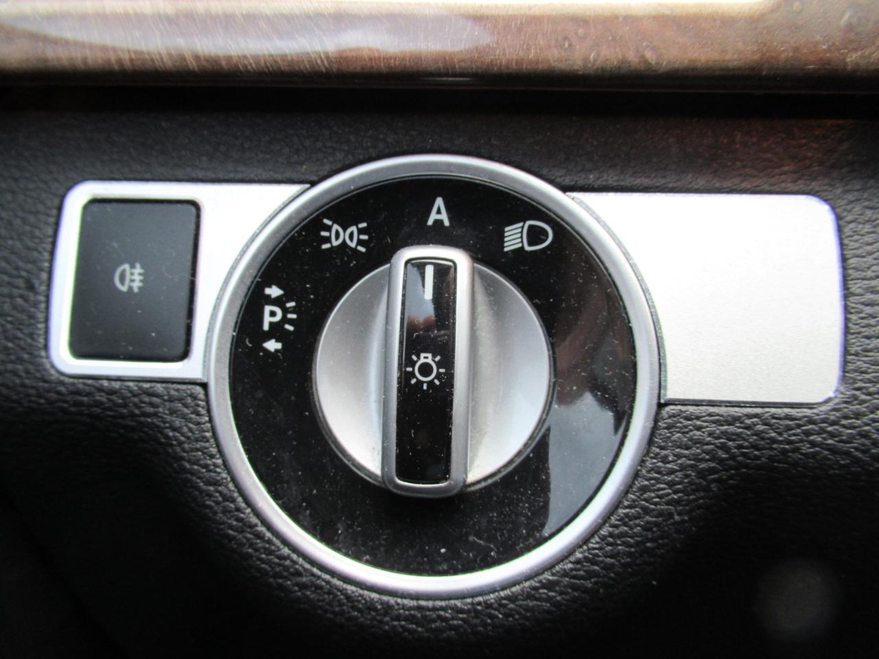 Mercedes-Benz E-Class E350 Sedan 4MATIC 2011