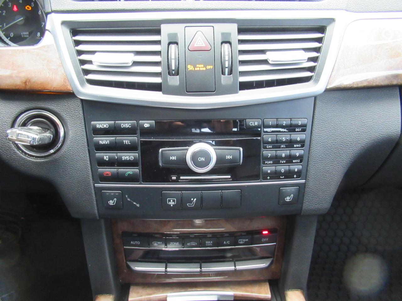 Mercedes-Benz E-Class E350 Sedan 4MATIC 2011