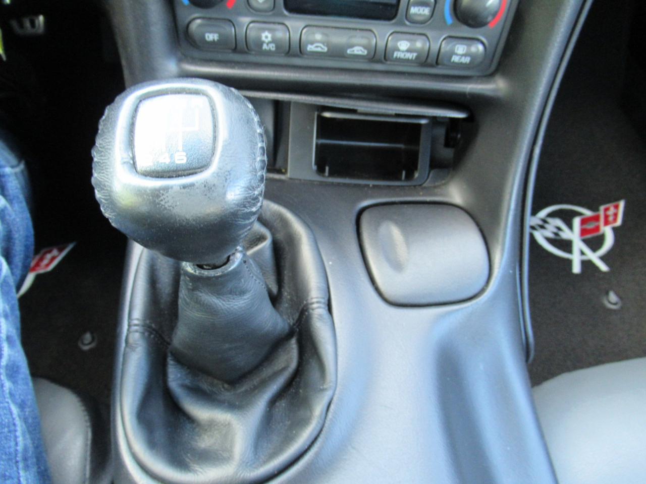 Chevrolet Corvette Coupe 2001