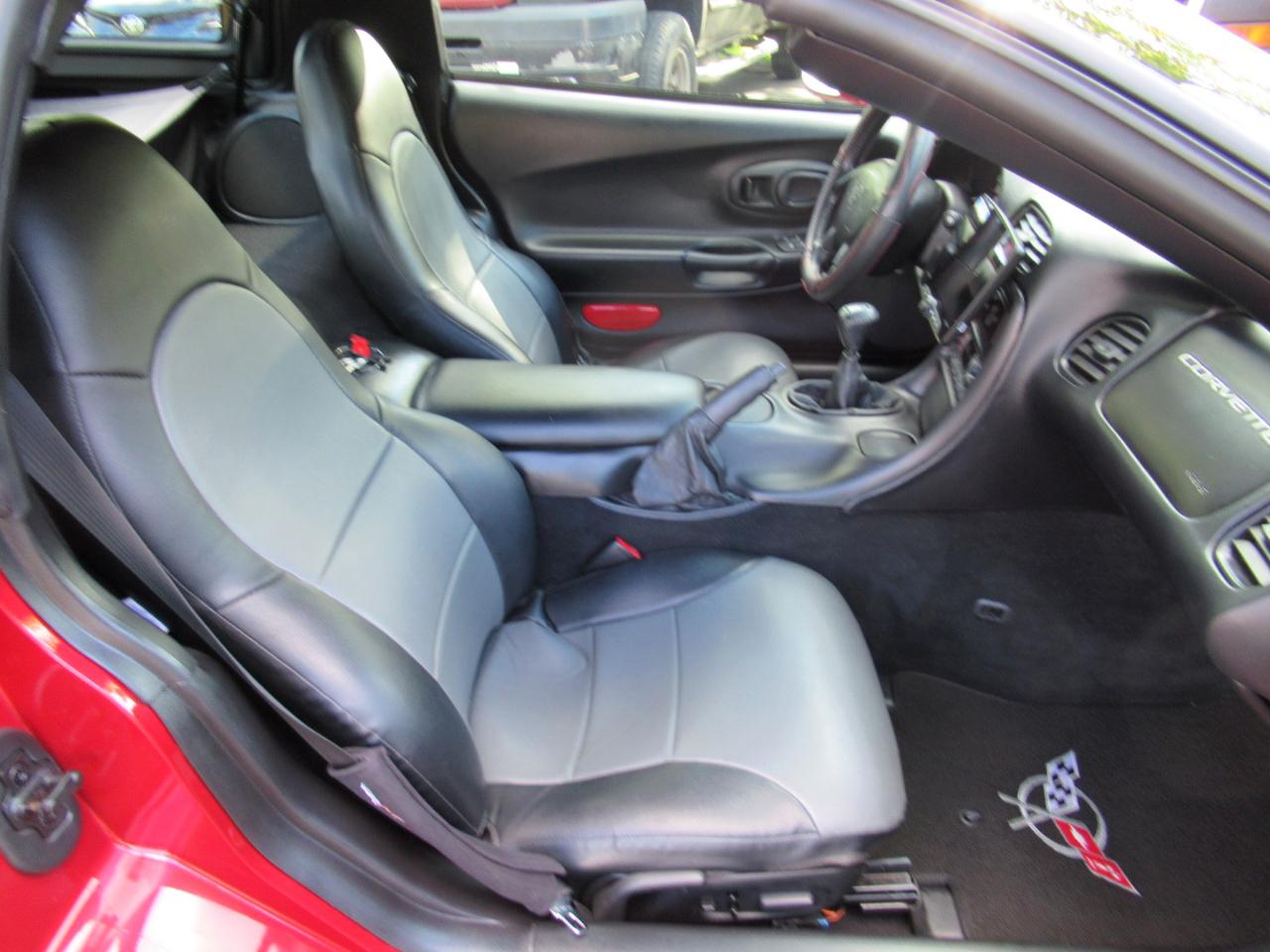 Chevrolet Corvette Coupe 2001