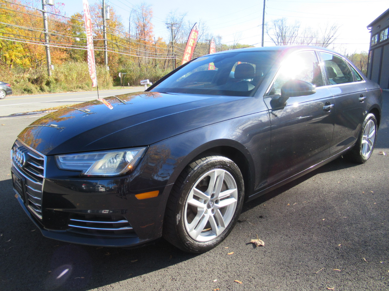 Audi A4 2.0T Premium quattro Sedan 2017 Audi A4 2.0T Premium quattro Sedan 2017