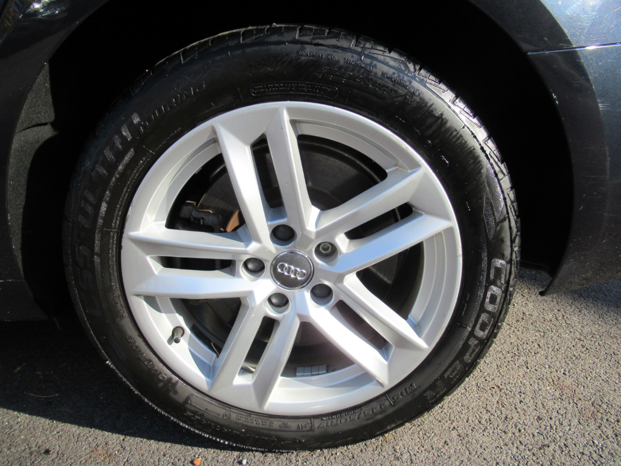 Audi A4 2.0T Premium quattro Sedan 2017 Audi A4 2.0T Premium quattro Sedan 2017