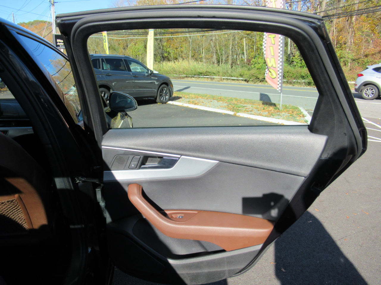 Audi A4 2.0T Premium quattro Sedan 2017 Audi A4 2.0T Premium quattro Sedan 2017