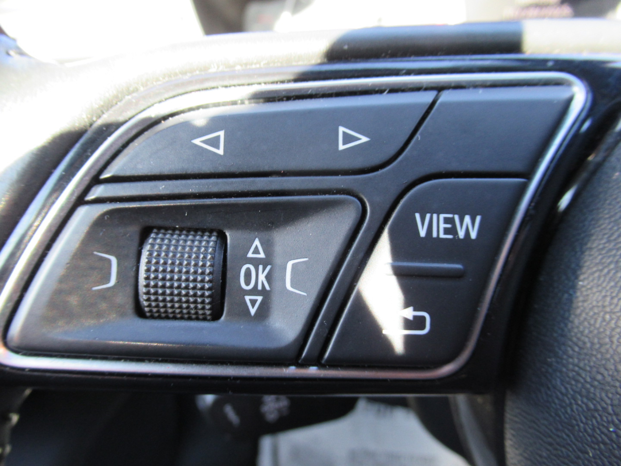 Audi A4 2.0T Premium quattro Sedan 2017 Audi A4 2.0T Premium quattro Sedan 2017