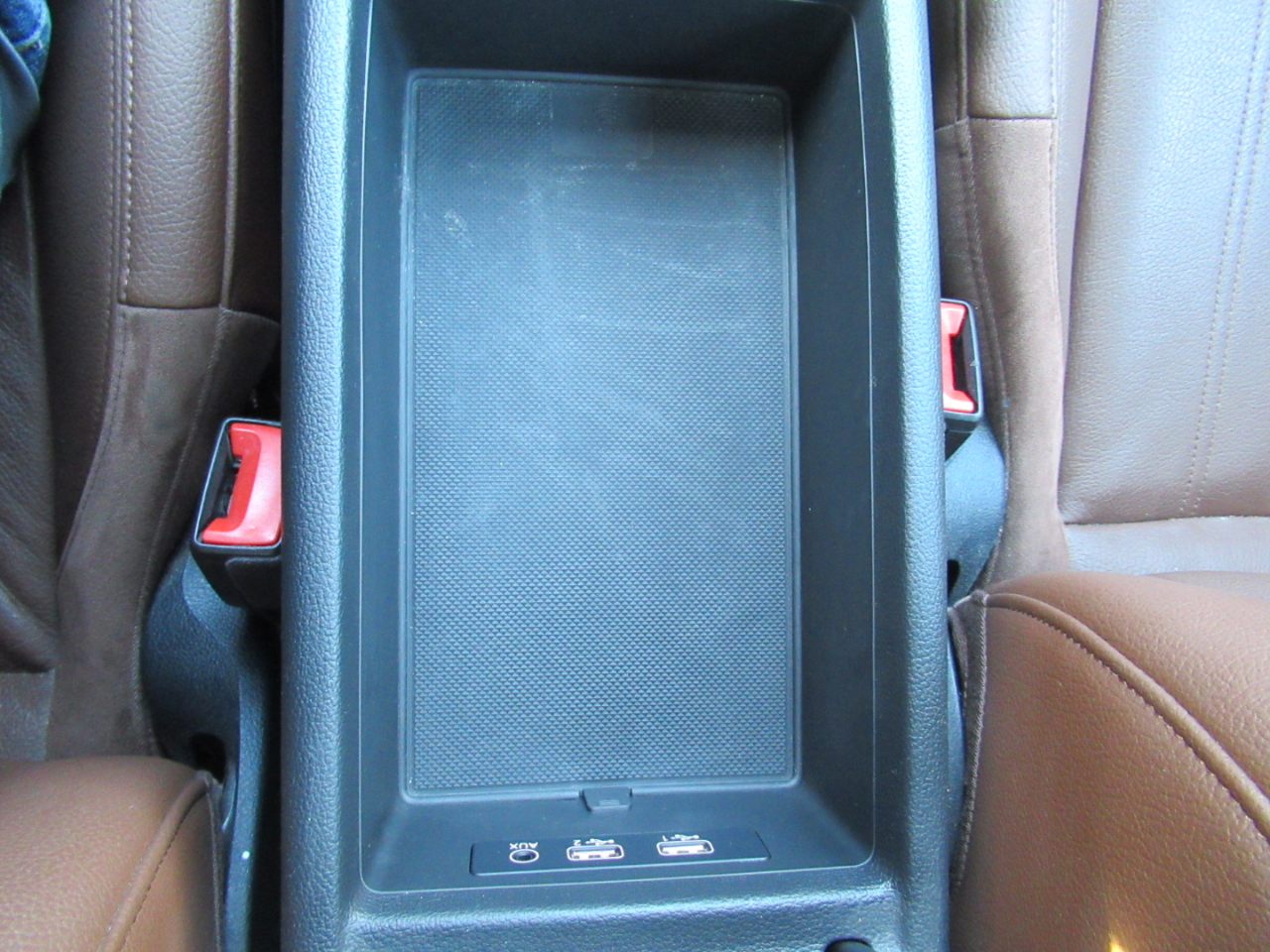 Audi A4 2.0T Premium quattro Sedan 2017 Audi A4 2.0T Premium quattro Sedan 2017