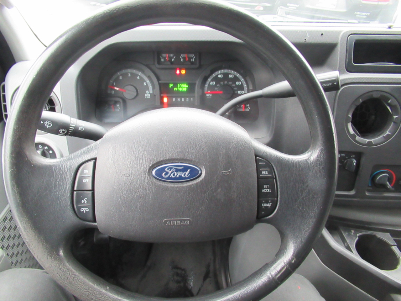 Ford Econoline E-150 2014