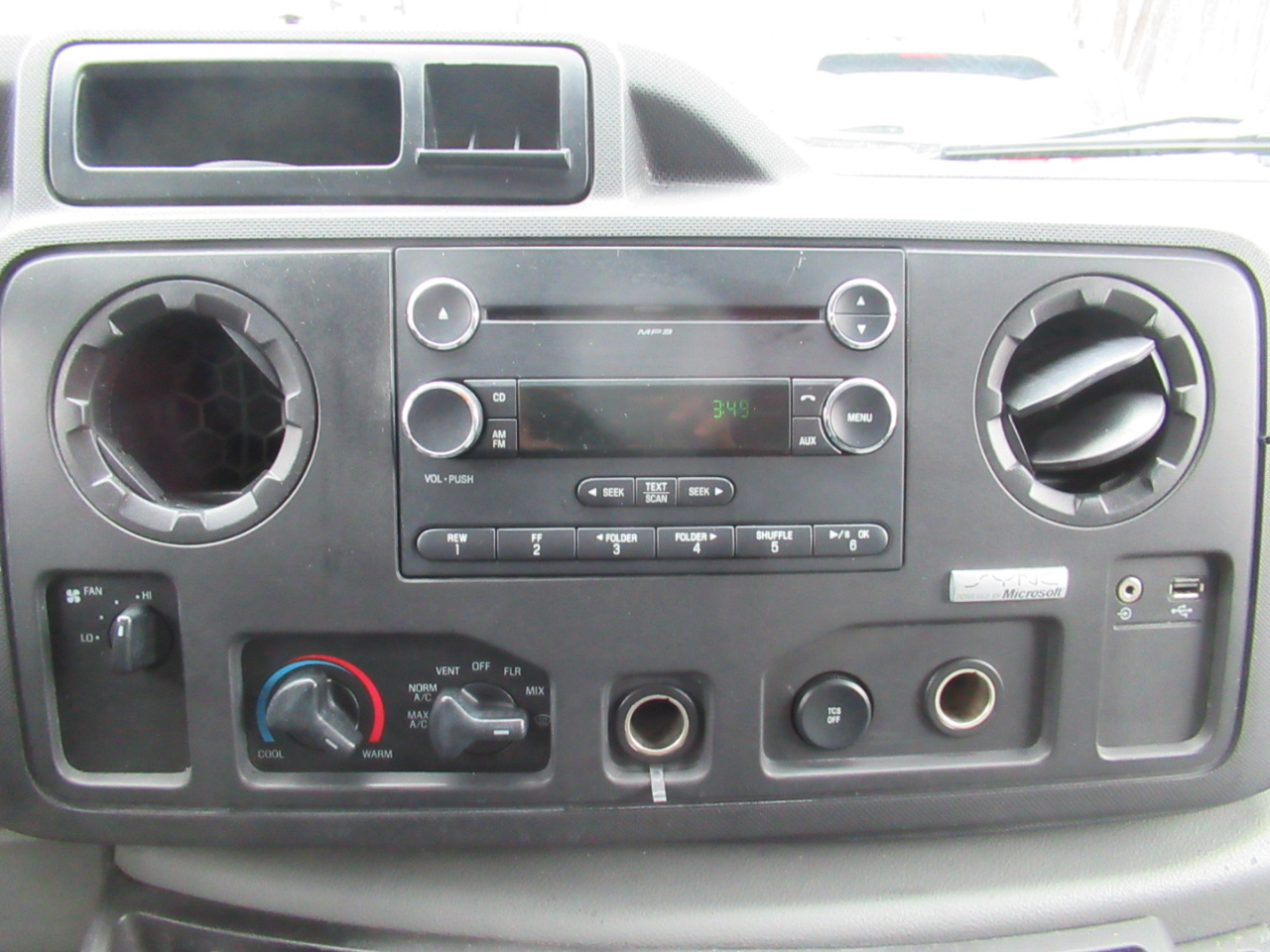 Ford Econoline E-150 2014