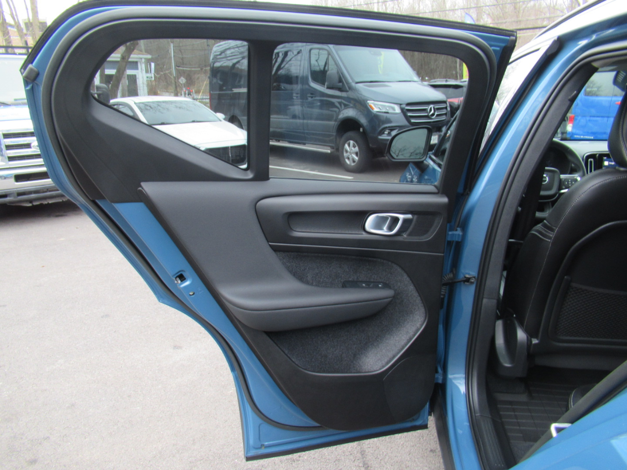 Volvo XC40 B5 Ultimate Dark AWD 2023