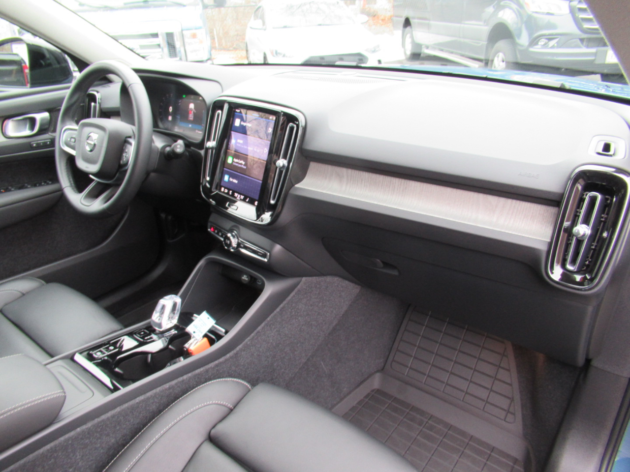 Volvo XC40 B5 Ultimate Dark AWD 2023