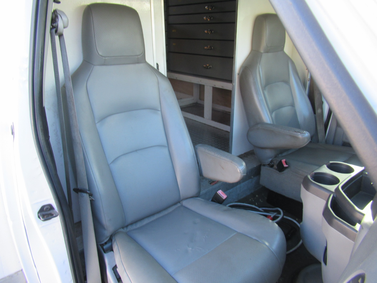 Ford Econoline E450 2011