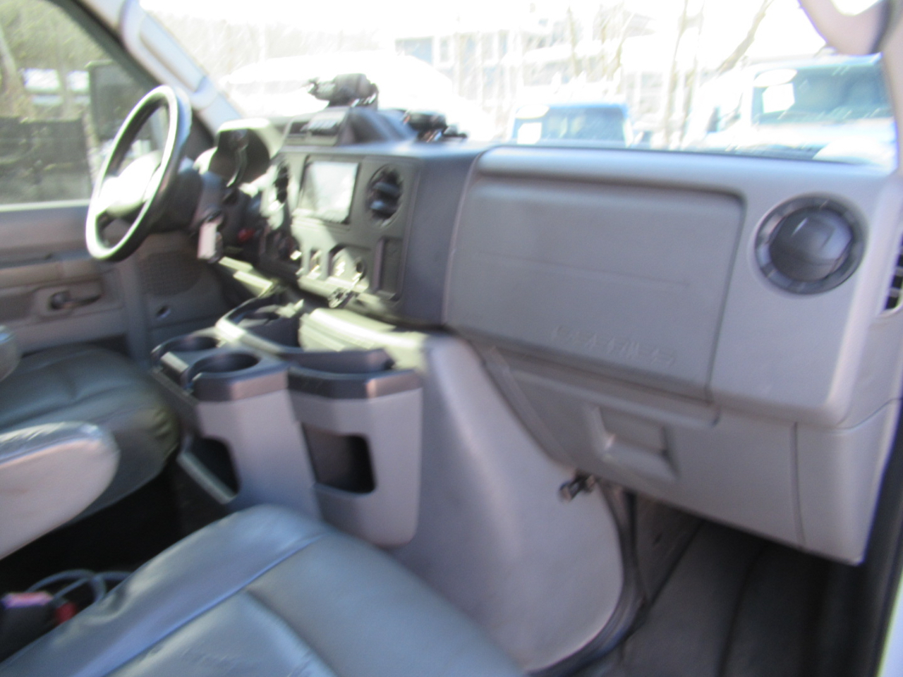 Ford Econoline E450 2011