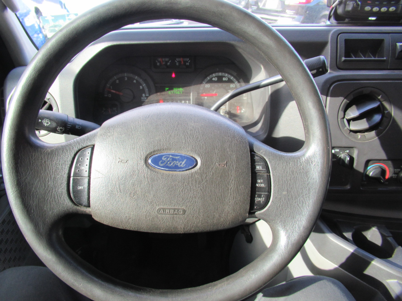 Ford Econoline E450 2011