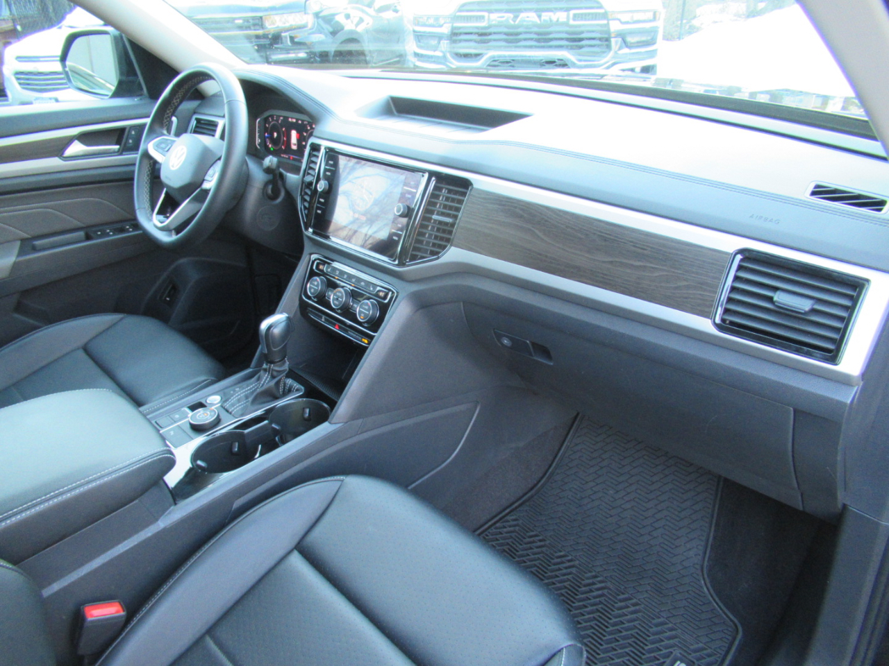 Volkswagen Atlas V6 SE w/Technology 4MOTION 2022