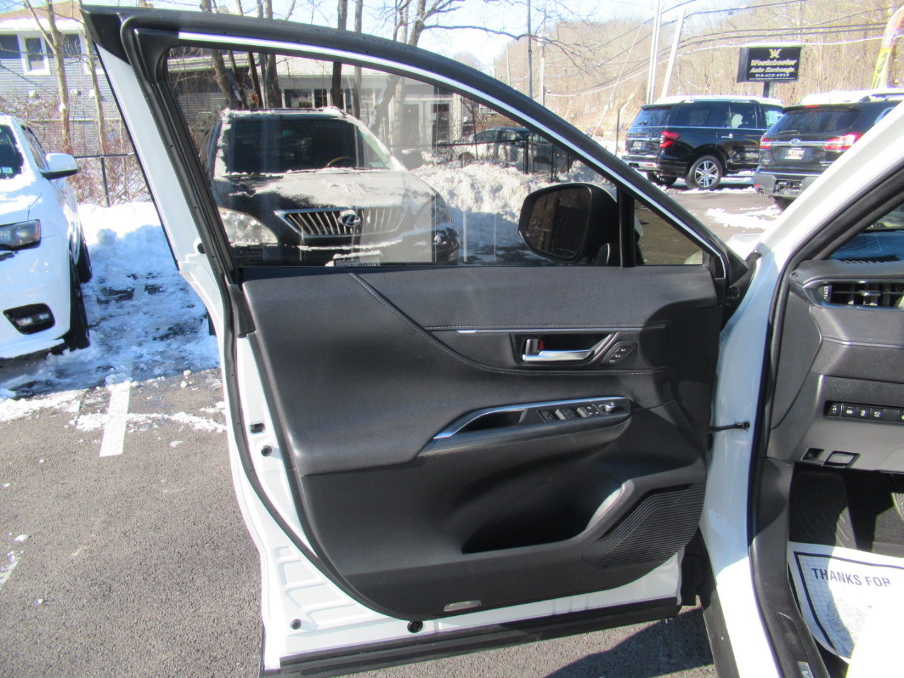 Toyota Venza LE 2024