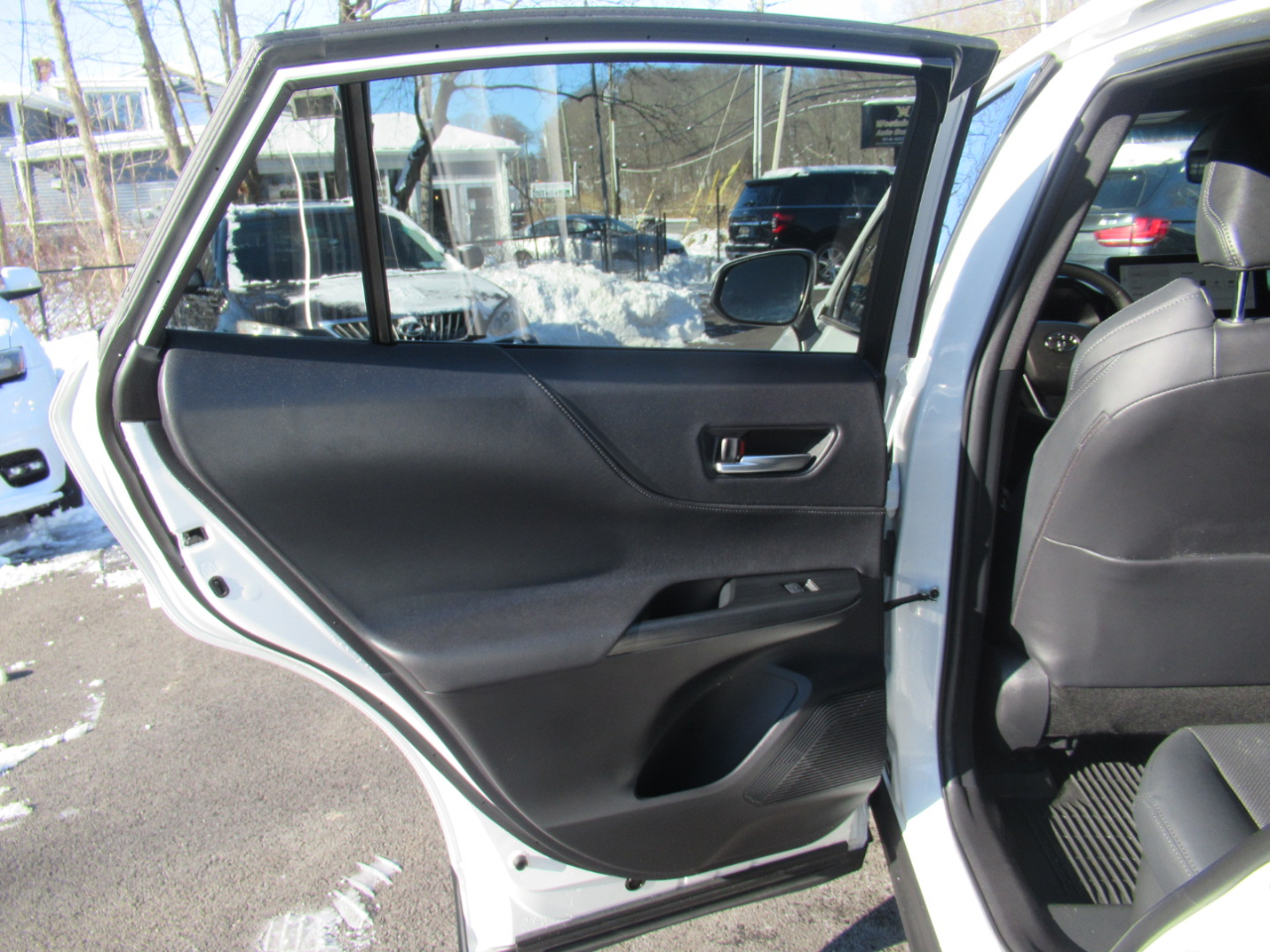 Toyota Venza LE 2024