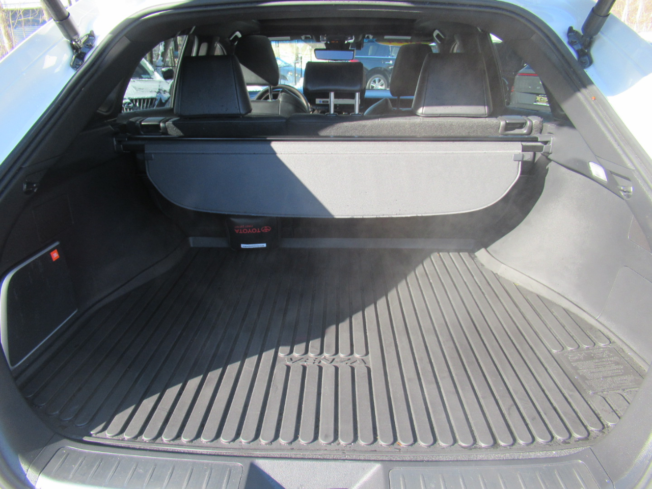 Toyota Venza LE 2024