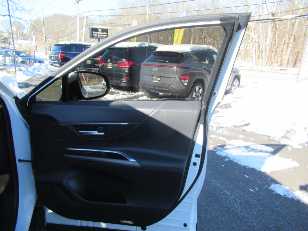 Toyota Venza LE 2024