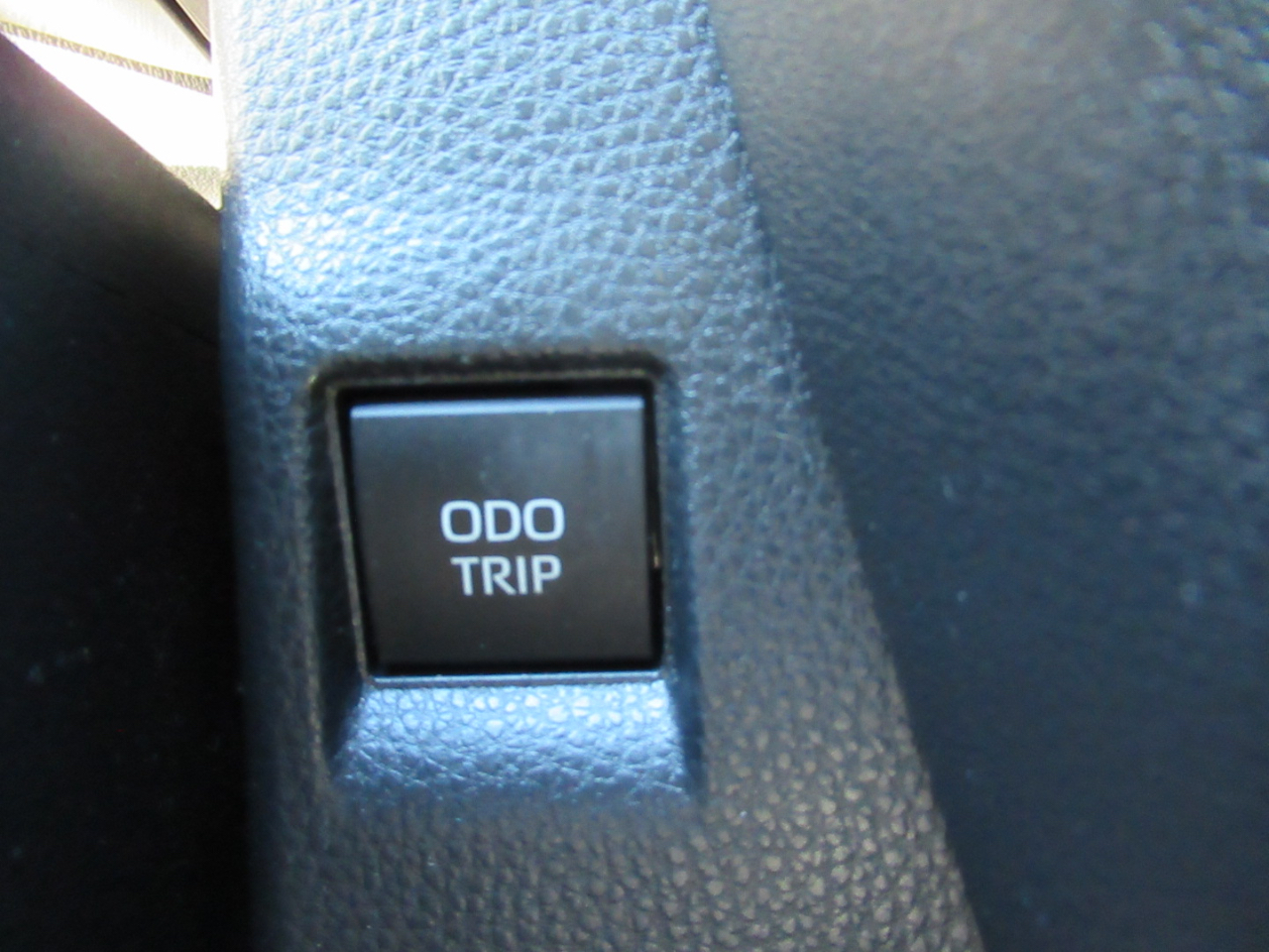 Toyota Venza LE 2024