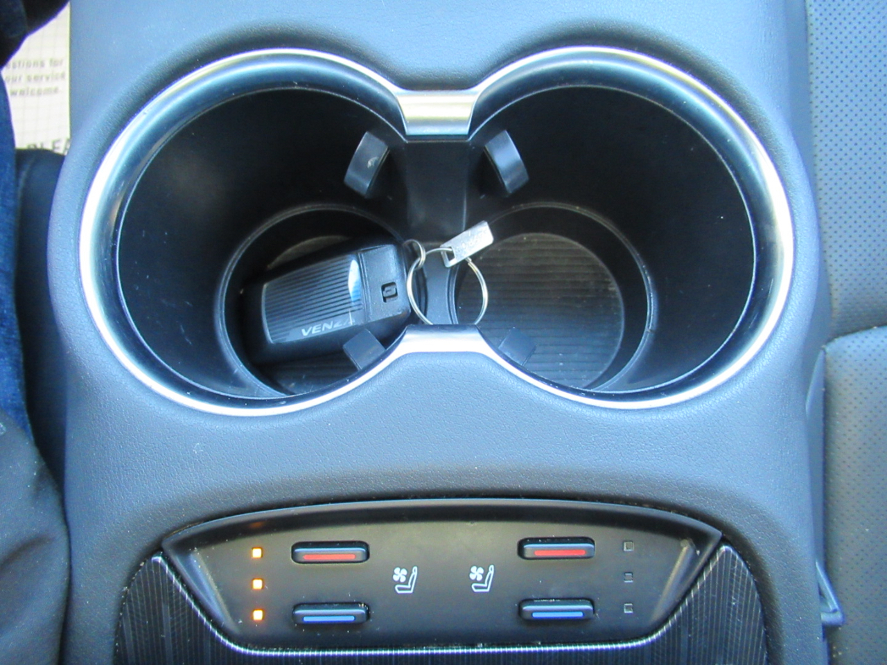 Toyota Venza LE 2024