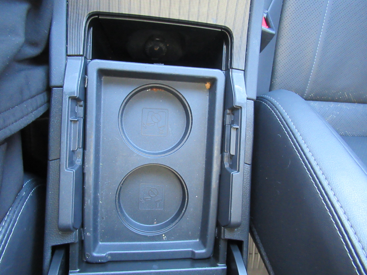 Toyota Venza LE 2024