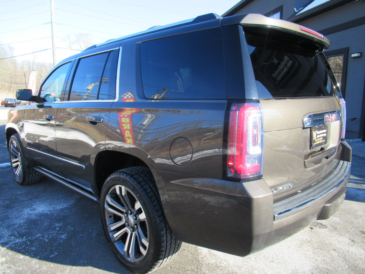 GMC Yukon Denali 4WD 2019