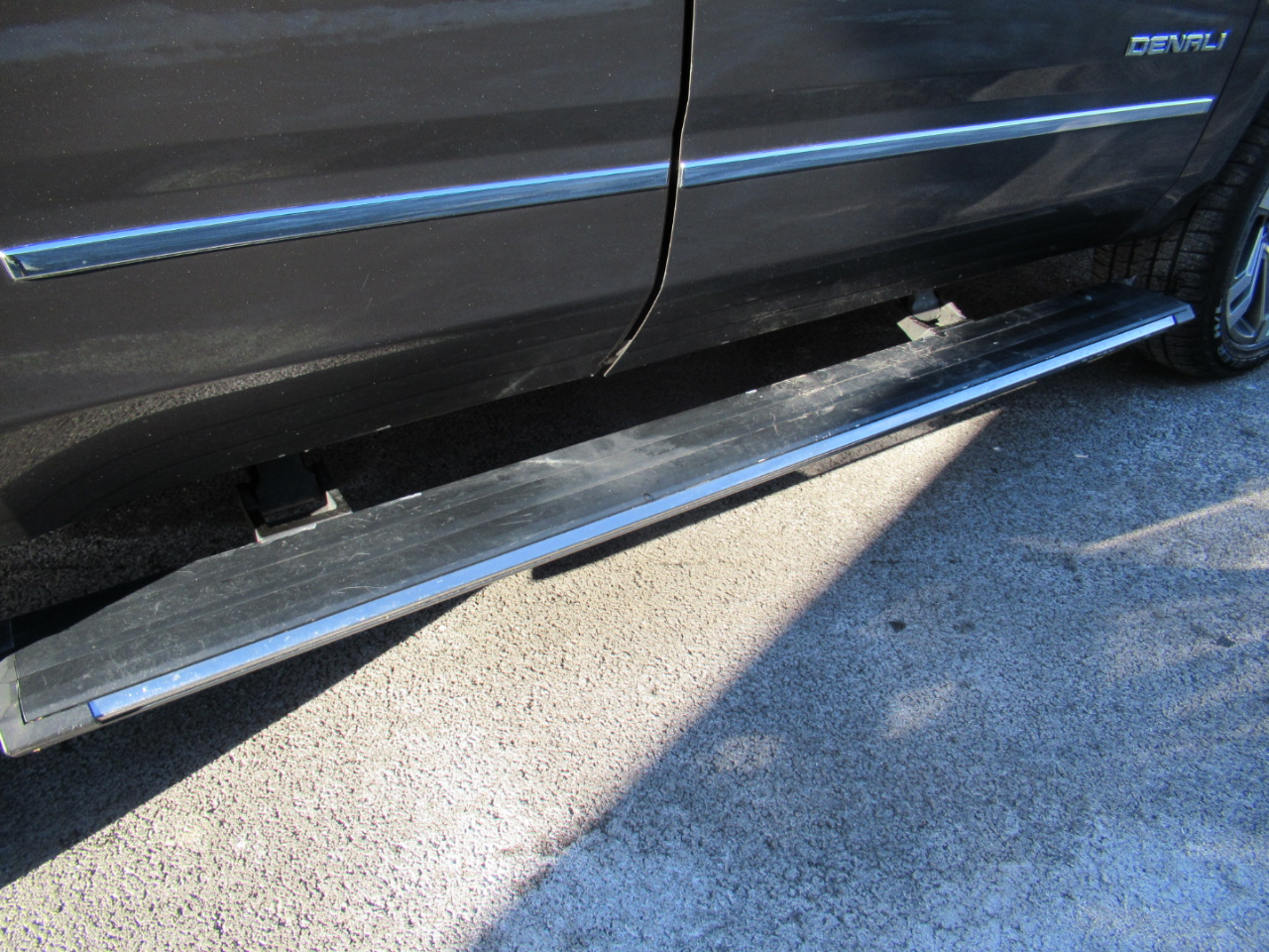 GMC Yukon Denali 4WD 2019