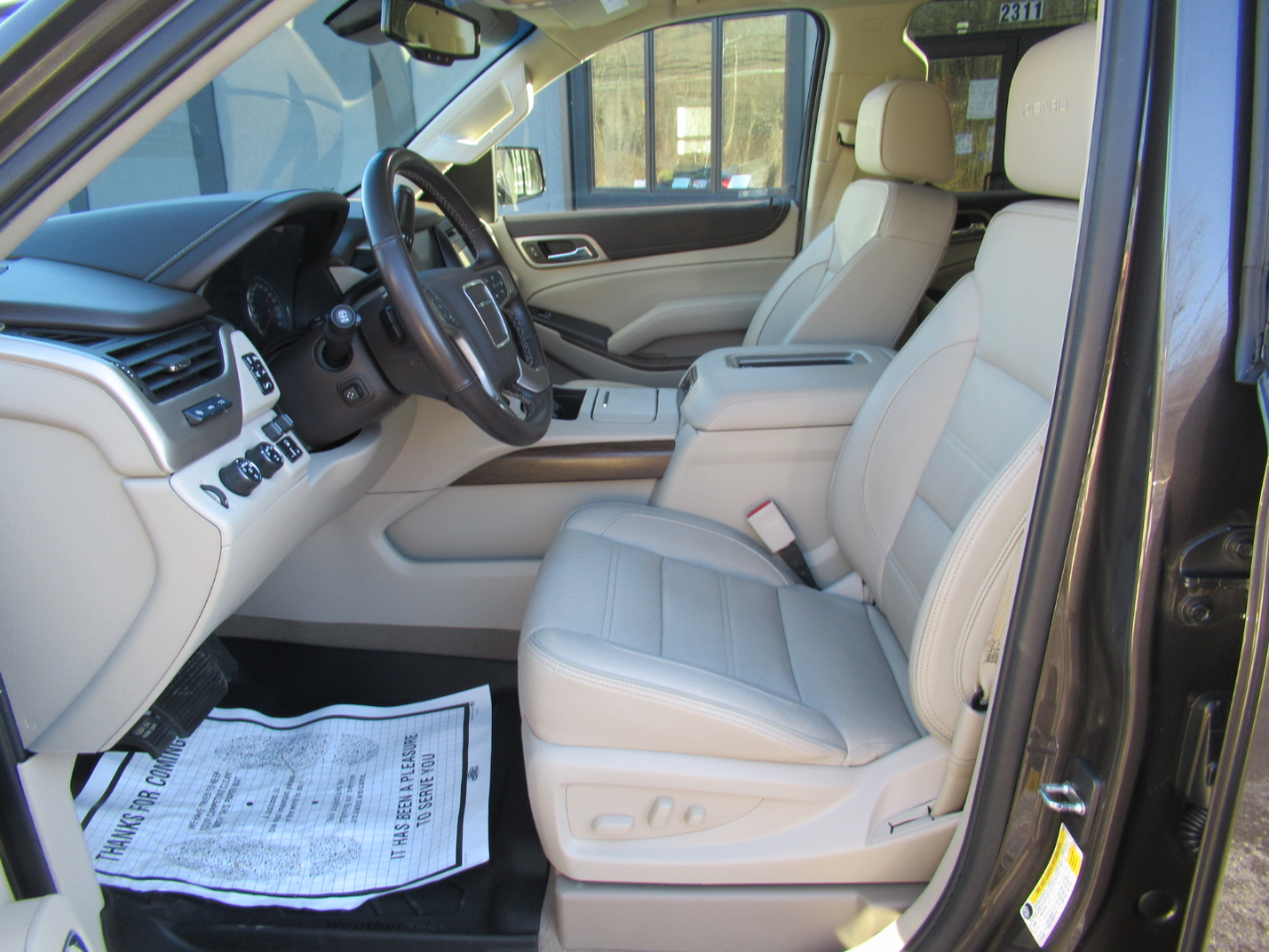 GMC Yukon Denali 4WD 2019