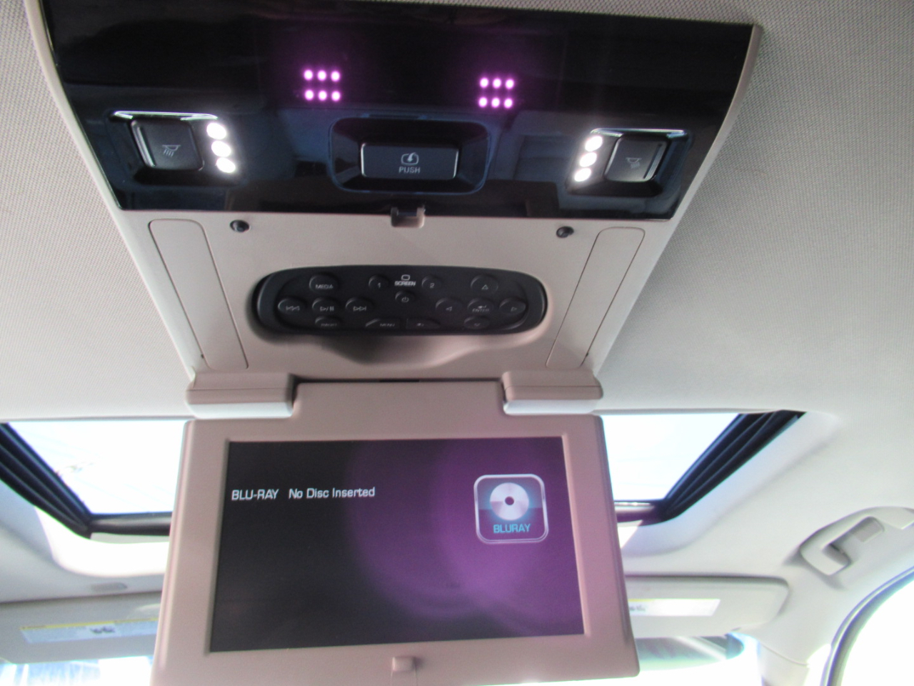 GMC Yukon Denali 4WD 2019