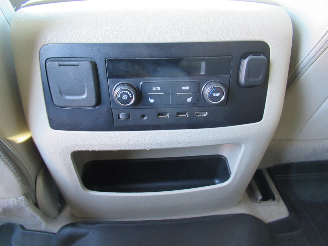 GMC Yukon Denali 4WD 2019