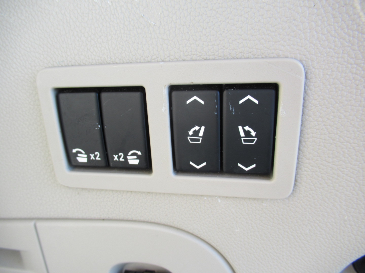 GMC Yukon Denali 4WD 2019