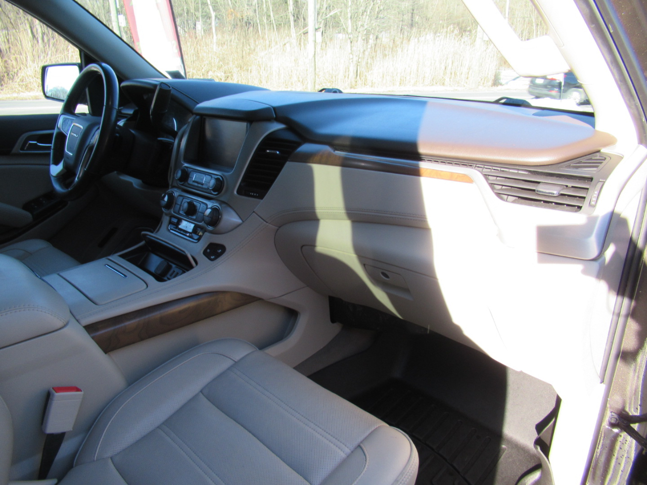 GMC Yukon Denali 4WD 2019