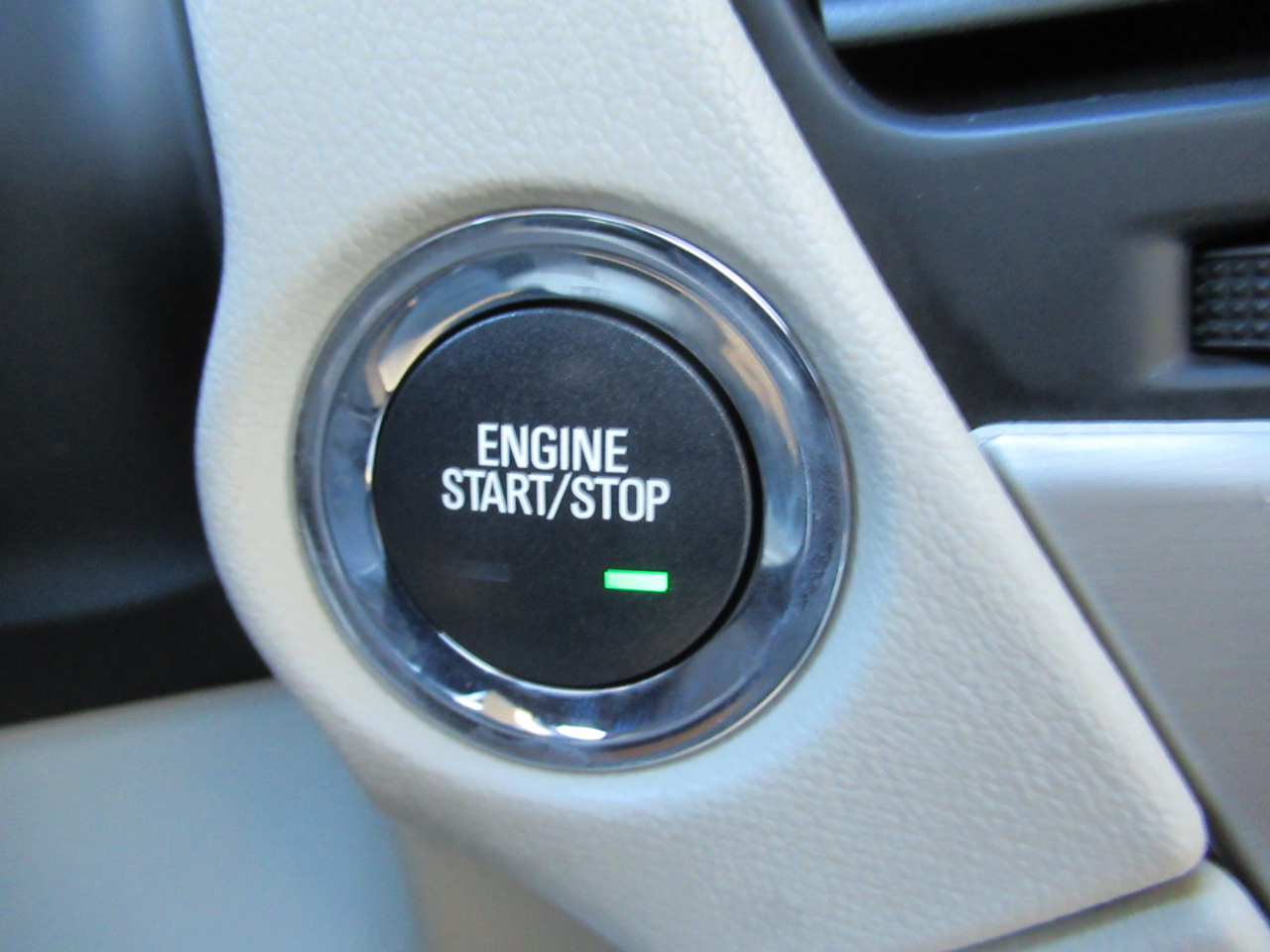 GMC Yukon Denali 4WD 2019