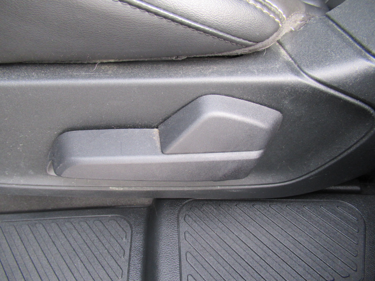 Ford Explorer XLT AWD 2022