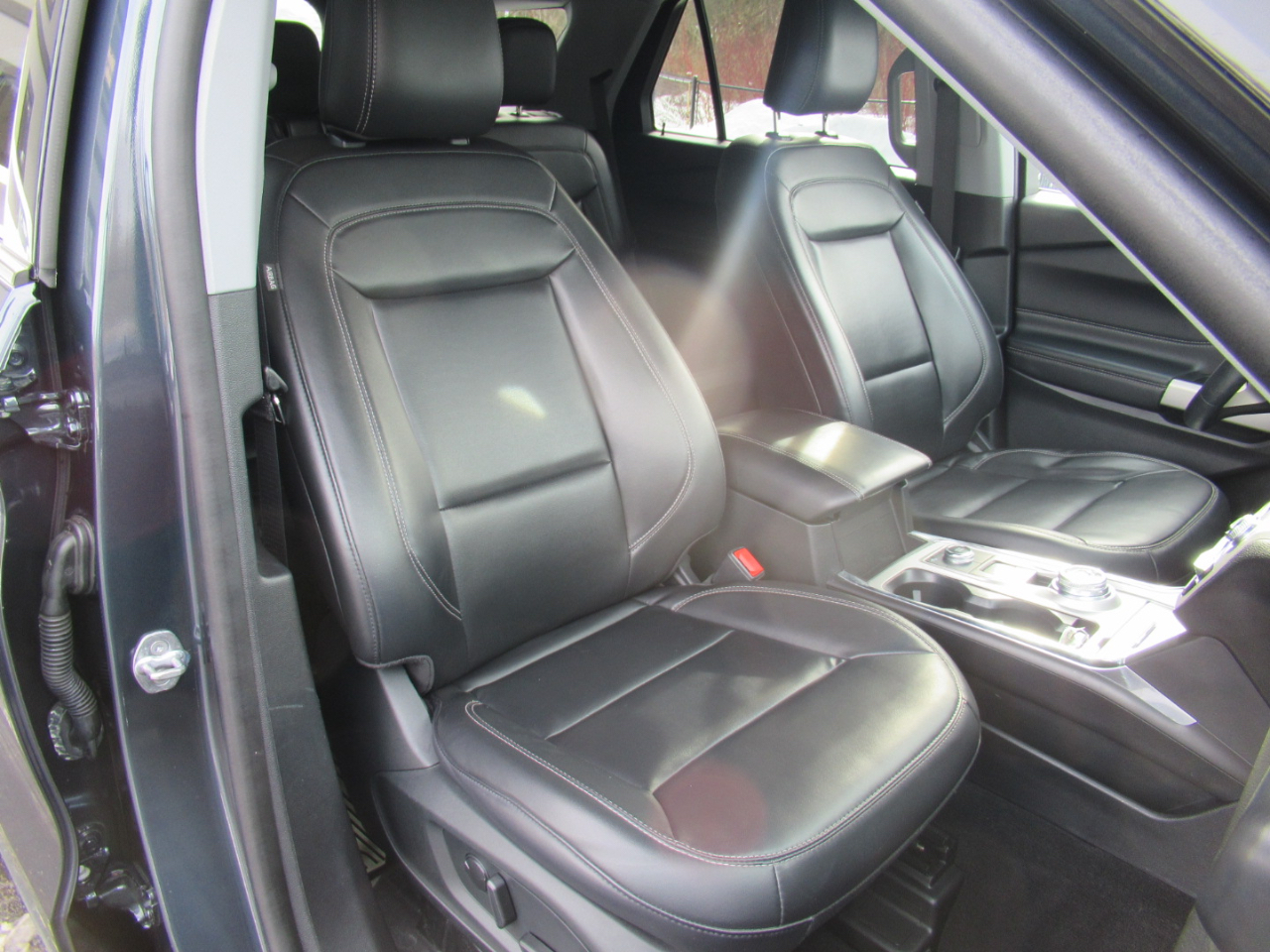 Ford Explorer XLT AWD 2022