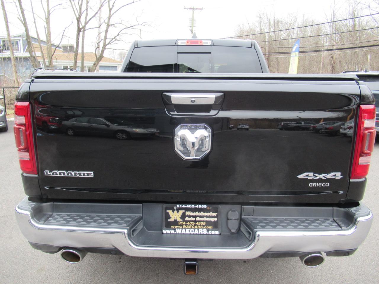 RAM 1500 Laramie Crew Cab SWB 4WD 2021