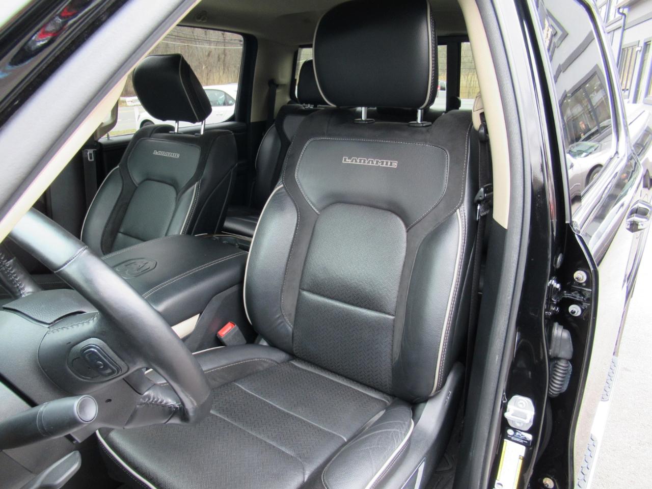 RAM 1500 Laramie Crew Cab SWB 4WD 2021