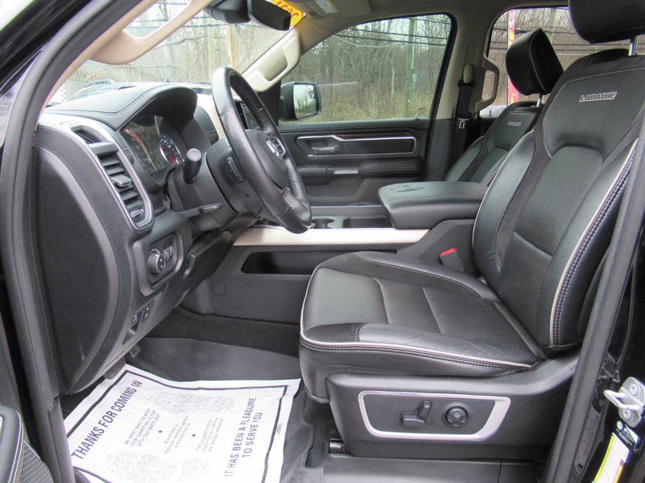 RAM 1500 Laramie Crew Cab SWB 4WD 2021