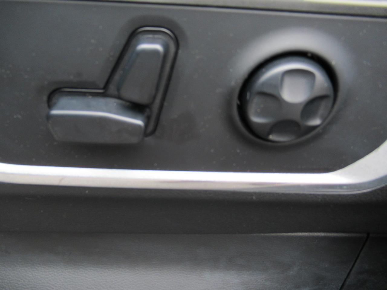 RAM 1500 Laramie Crew Cab SWB 4WD 2021