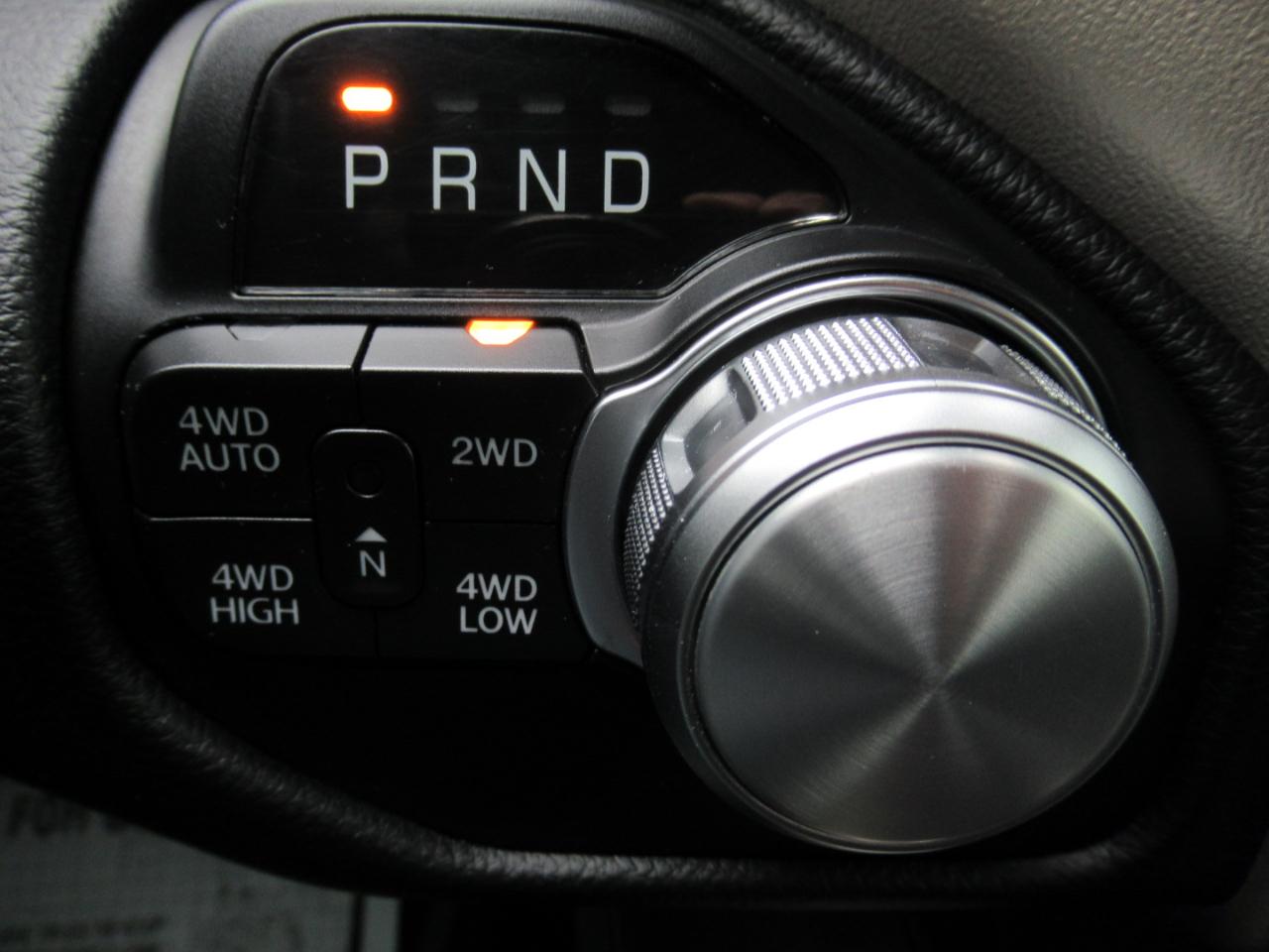 RAM 1500 Laramie Crew Cab SWB 4WD 2021