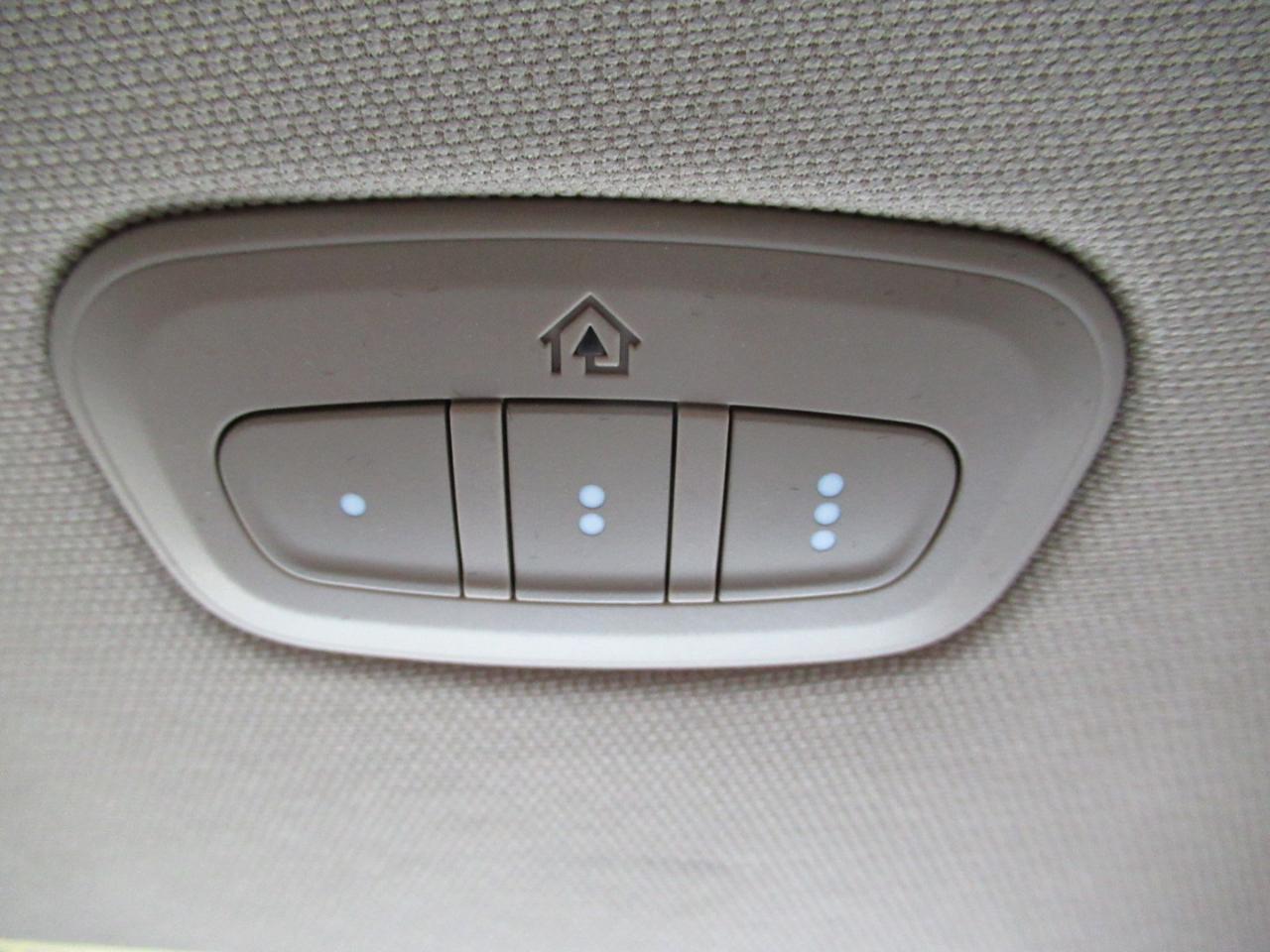 RAM 1500 Laramie Crew Cab SWB 4WD 2021