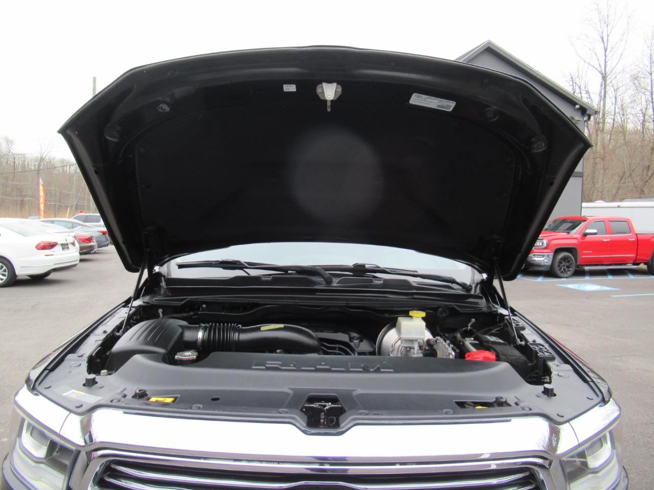 RAM 1500 Laramie Crew Cab SWB 4WD 2021