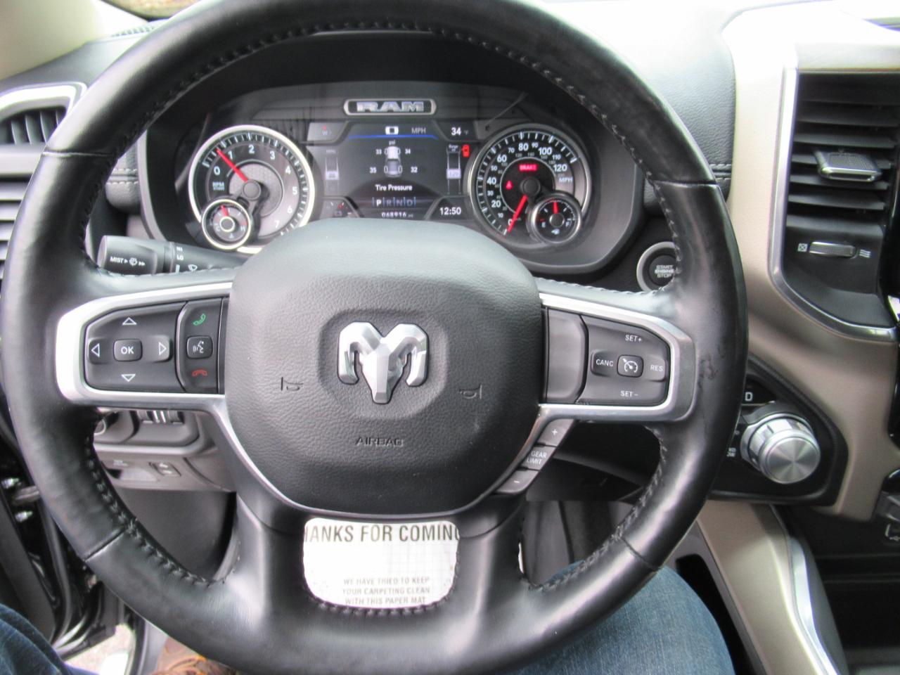 RAM 1500 Laramie Crew Cab SWB 4WD 2021