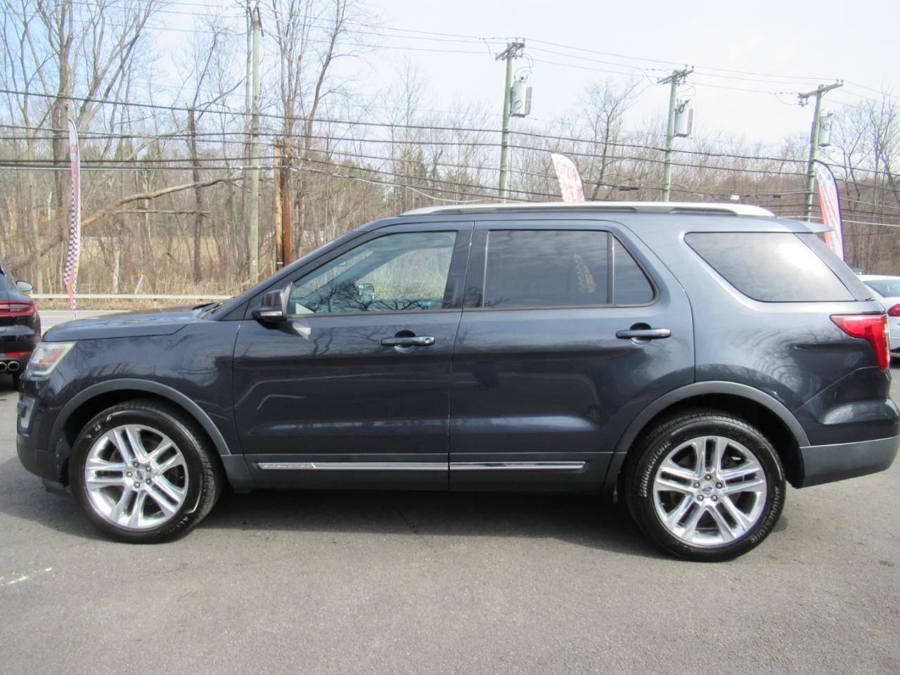 Ford Explorer XLT 4WD 2017