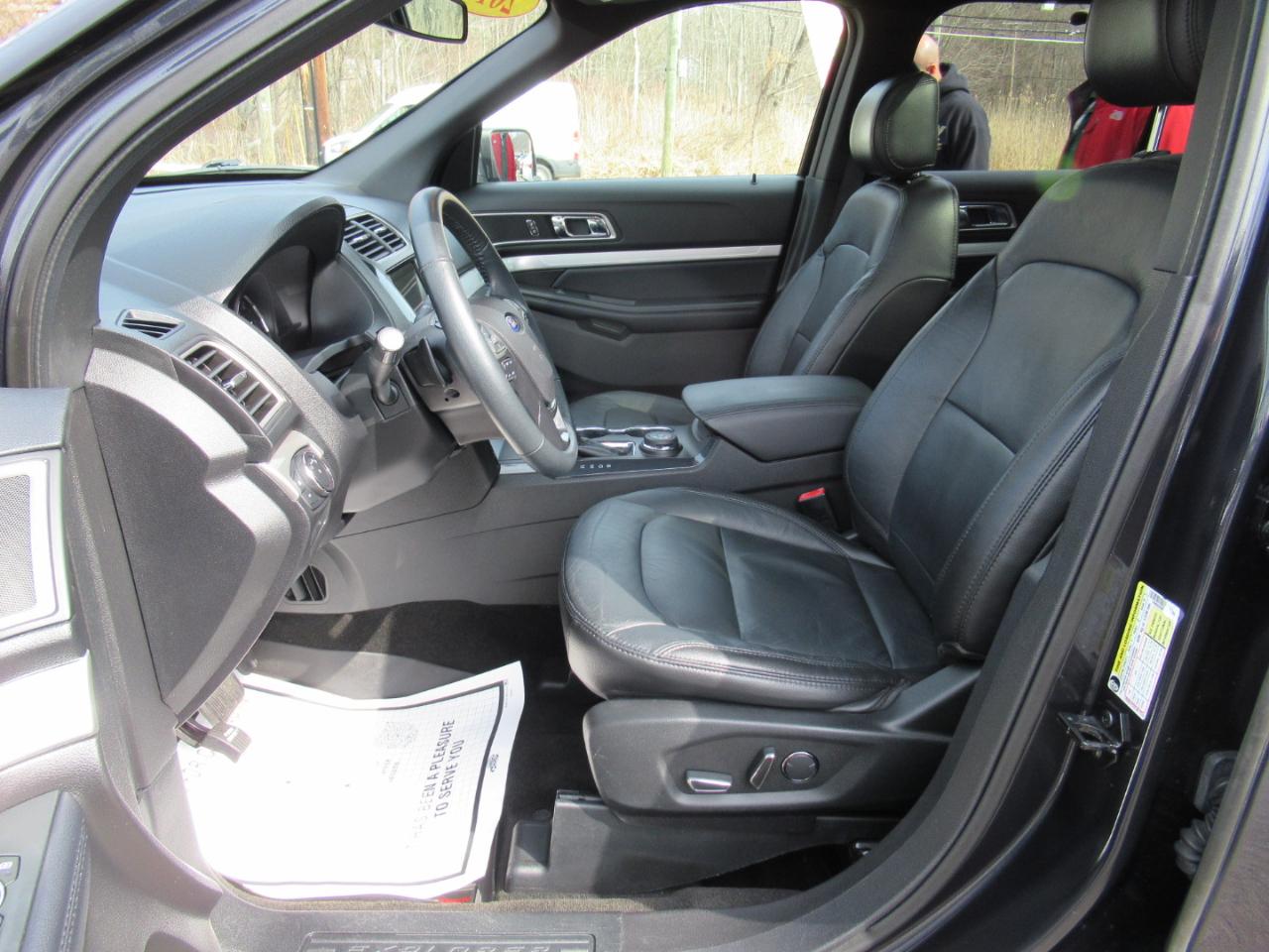 Ford Explorer XLT 4WD 2017