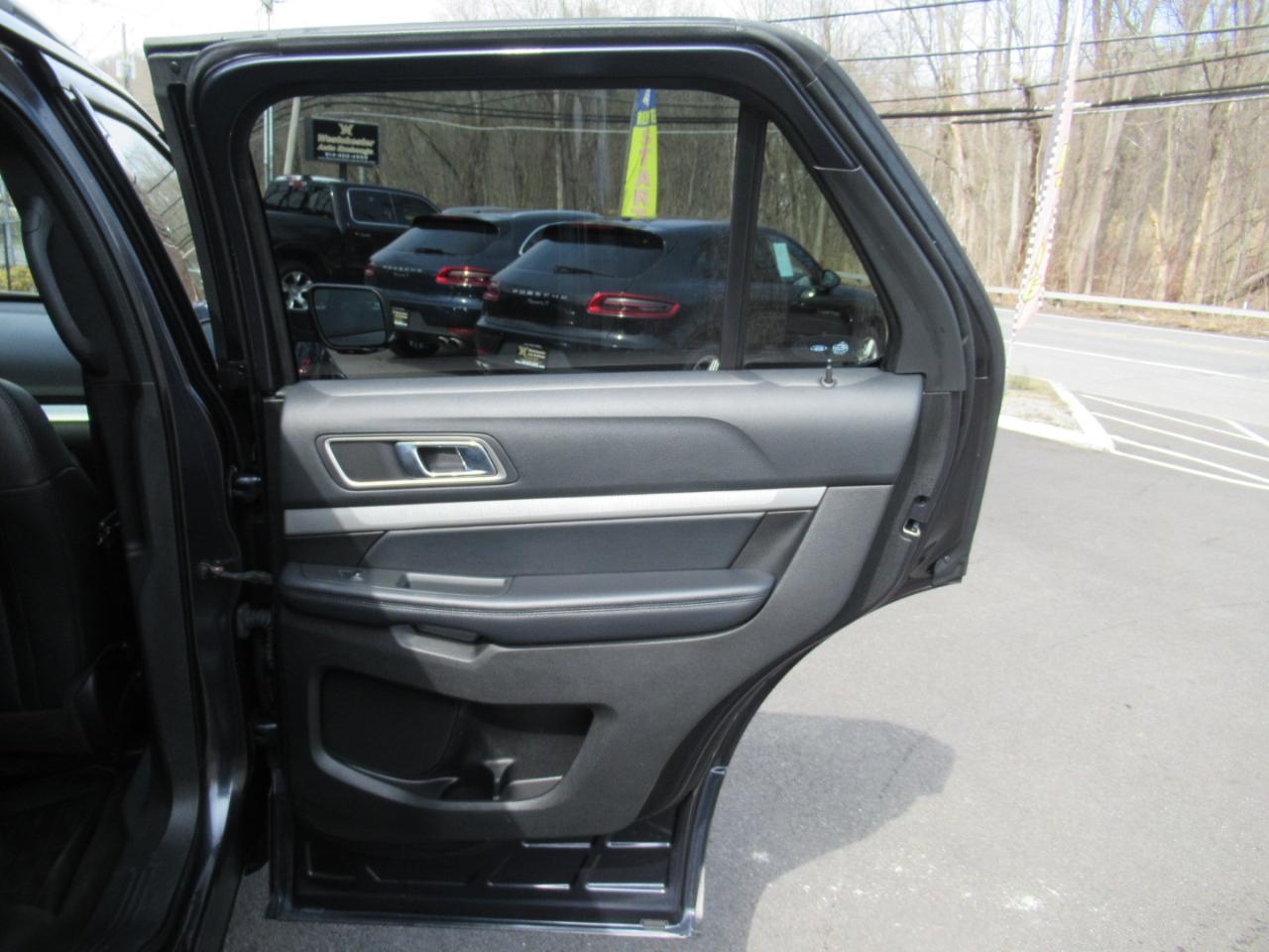 Ford Explorer XLT 4WD 2017